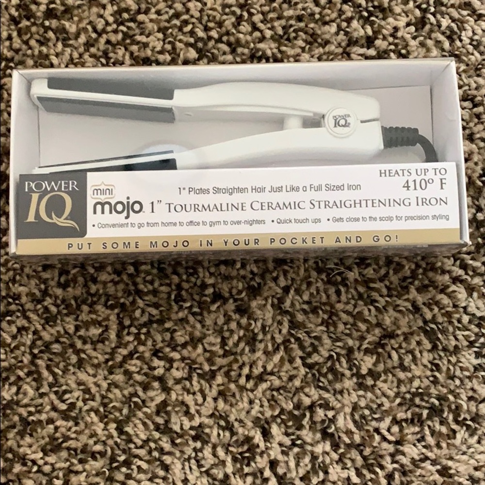 Small hair straightener